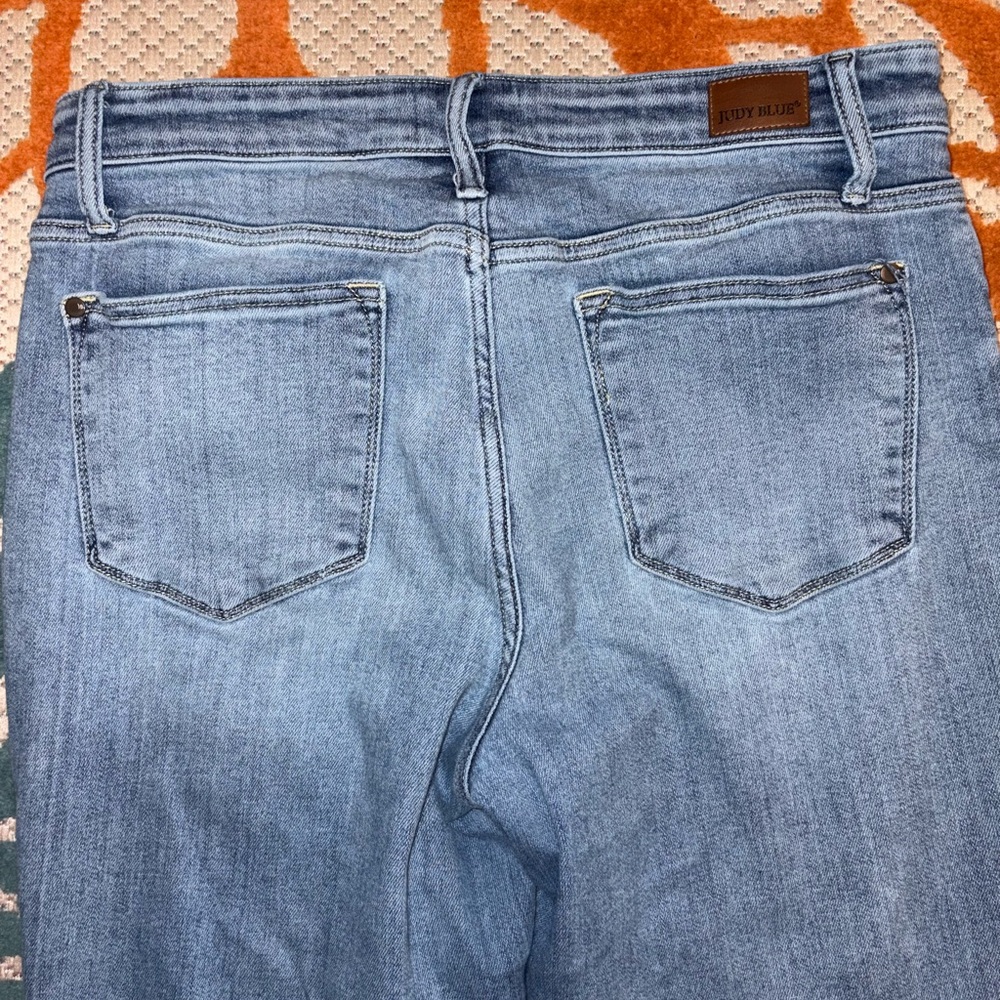 Judy Blue Boyfriend Fit Jeans Size 13/31 Light Wash Stretch - Picture 8 of 11
